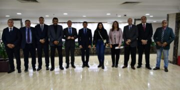 وزير الرياضة يطالب اتحاد الطائرة بالاستعداد المبكر لأولمبياد باريس 2 - جريدة المساء وزير الرياضة يطالب اتحاد الطائرة بالاستعداد المبكر لأولمبياد باريس 1 - جريدة المساء