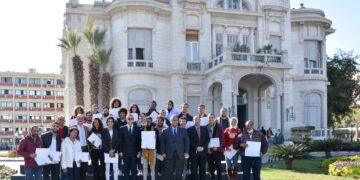 فريق التمثيل المسرحي بعين شمس يحصدون جوائز عالمية بمهرجان"طنجة" 1 - جريدة المساء