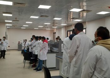 تشغيل معامل كلية الطب "بجامعة سلمان الدولية" فرع الطور 35 - جريدة المساء