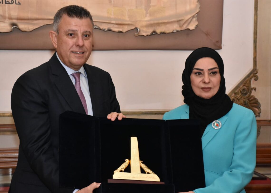 "رئيسة مجلس النواب البحرينى" في ضيافة جامعة عين شمس 20 - جريدة المساء "رئيسة مجلس النواب البحرينى" في ضيافة جامعة عين شمس 19 - جريدة المساء