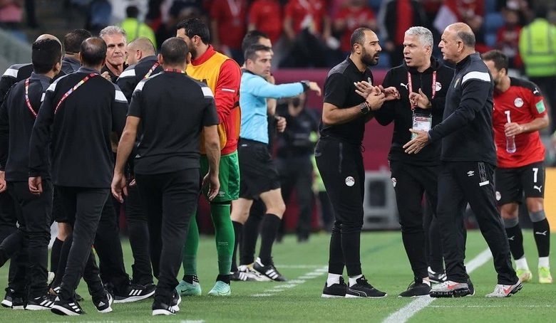 الجهاز الفني لمنتخبنا يعتذر للنشامى بسبب الحضري 17 - جريدة المساء