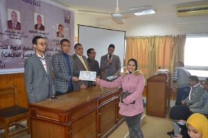 تكريم الطلاب المشاركين فى الدورة الرابعة لإعداد المحكمين بحقوق جنوب الوادى .. صور 27 - جريدة المساء