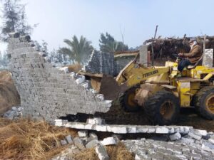 تنفيذًا لتوجيهات القيادة السياسية .. لا تهاون فى حق الدولة والشعب 28 - جريدة المساء تنفيذًا لتوجيهات القيادة السياسية .. لا تهاون فى حق الدولة والشعب 27 - جريدة المساء