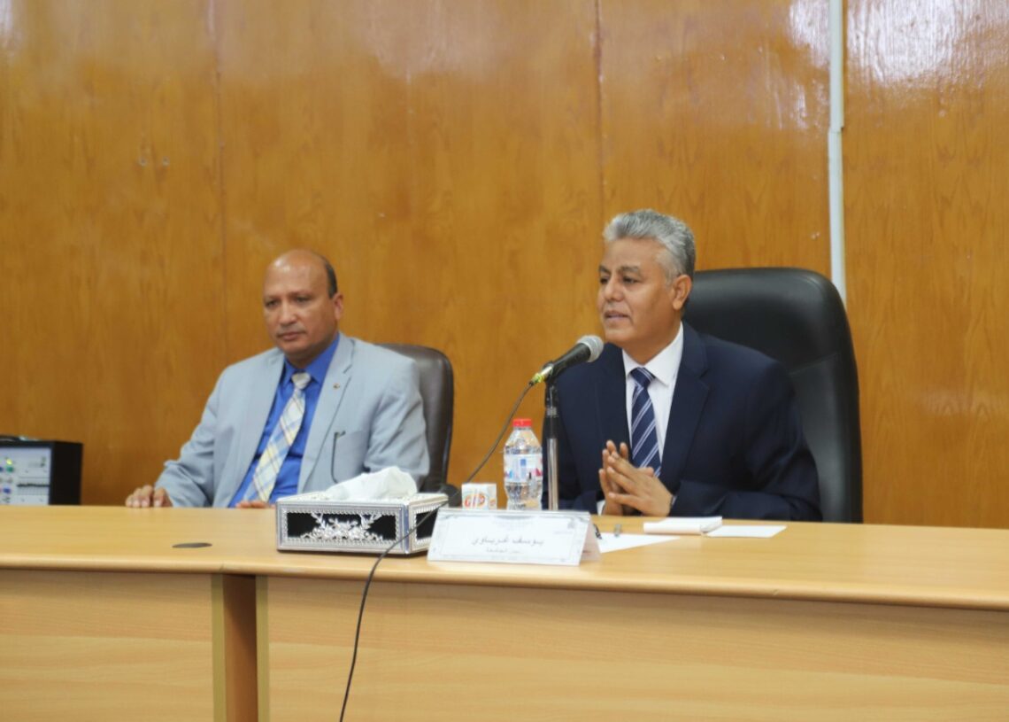 رئيس جامعة جنوب الوادى يشهد اجتماعا لمناقشة النظام الالكترونى للمعاملات الإدارية 19 - جريدة المساء