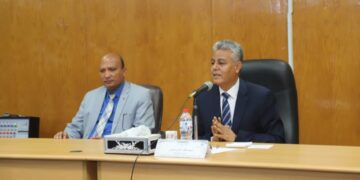 رئيس جامعة جنوب الوادى يشهد اجتماعا لمناقشة النظام الالكترونى للمعاملات الإدارية 1 - جريدة المساء