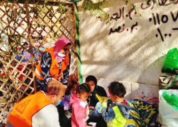 "التضامن" تنقذ أم وأطفالها بلا مأوي من برودة الجو وإيداعها بمركز استضافة وتوجيه المرأة 33 - جريدة المساء