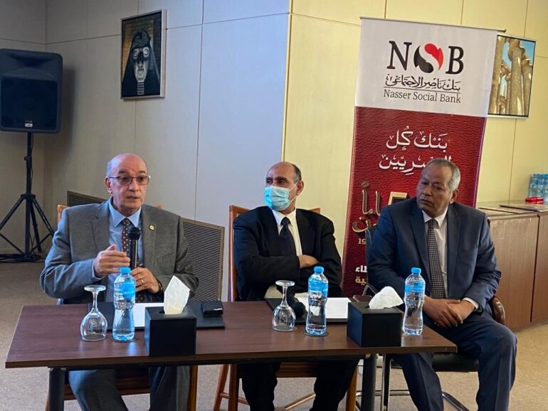 "ناصر الاجتماعى" يكرم محافظ الأقصر وعدد من العملاء وموظفي البنك 20 - جريدة المساء "ناصر الاجتماعى" يكرم محافظ الأقصر وعدد من العملاء وموظفي البنك 19 - جريدة المساء