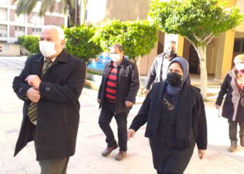 وكيل وزارة التربية والتعليم بالإسكندرية ومديرى الادارات يتفقدون سير الامتحانات 31 - جريدة المساء