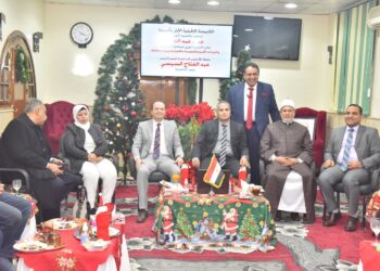 نائب محافظ أسيوط يزور إلإيبارشيات والكنائس للتهنئة بعيد الميلاد المجيد 30 - جريدة المساء