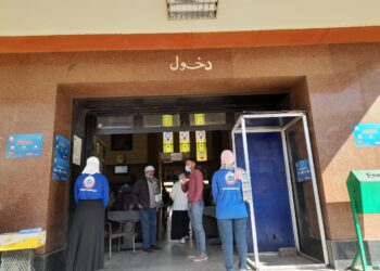 نقاط ثابتة لتطعيم المواطنين بمحطة القطارات بأسيوط 20 - جريدة المساء