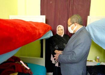 رئيس جامعة سوهاج ‏يطمئن على الحالة الصحية لطالبة مغتربة أجرت عملية جراحية 16 - جريدة المساء