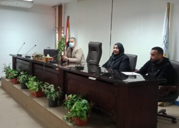 نائب محافظ أسيوط يلتقي مسئولي خدمة المواطنين ومنظومة الشكاوى بالمراكز لمتابعة خطة العمل 24 - جريدة المساء