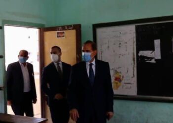 محافظ كفر الشيخ يطمئن على أداء طلاب الشهادة الإعدادية 24 - جريدة المساء