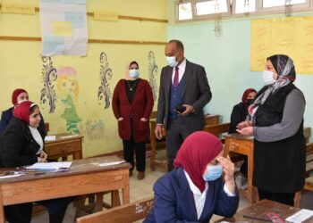 إنتظام أعمال إمتحانات الفصل الأول لصفوف النقل ببورسعيد 19 - جريدة المساء