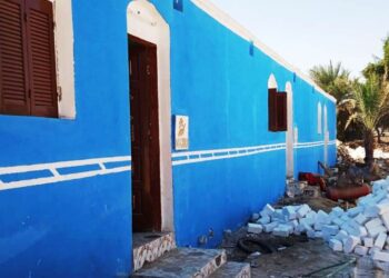 محافظ أسوان يتابع جهود إعادة إعمار وإنشاء المنازل المتضررة من السيول 31 - جريدة المساء