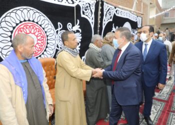 بعد دفن آخر ضحية.. محافظ المنوفية يتلقي واجب العزاء في شهداء عزبة التفتيش 17 - جريدة المساء