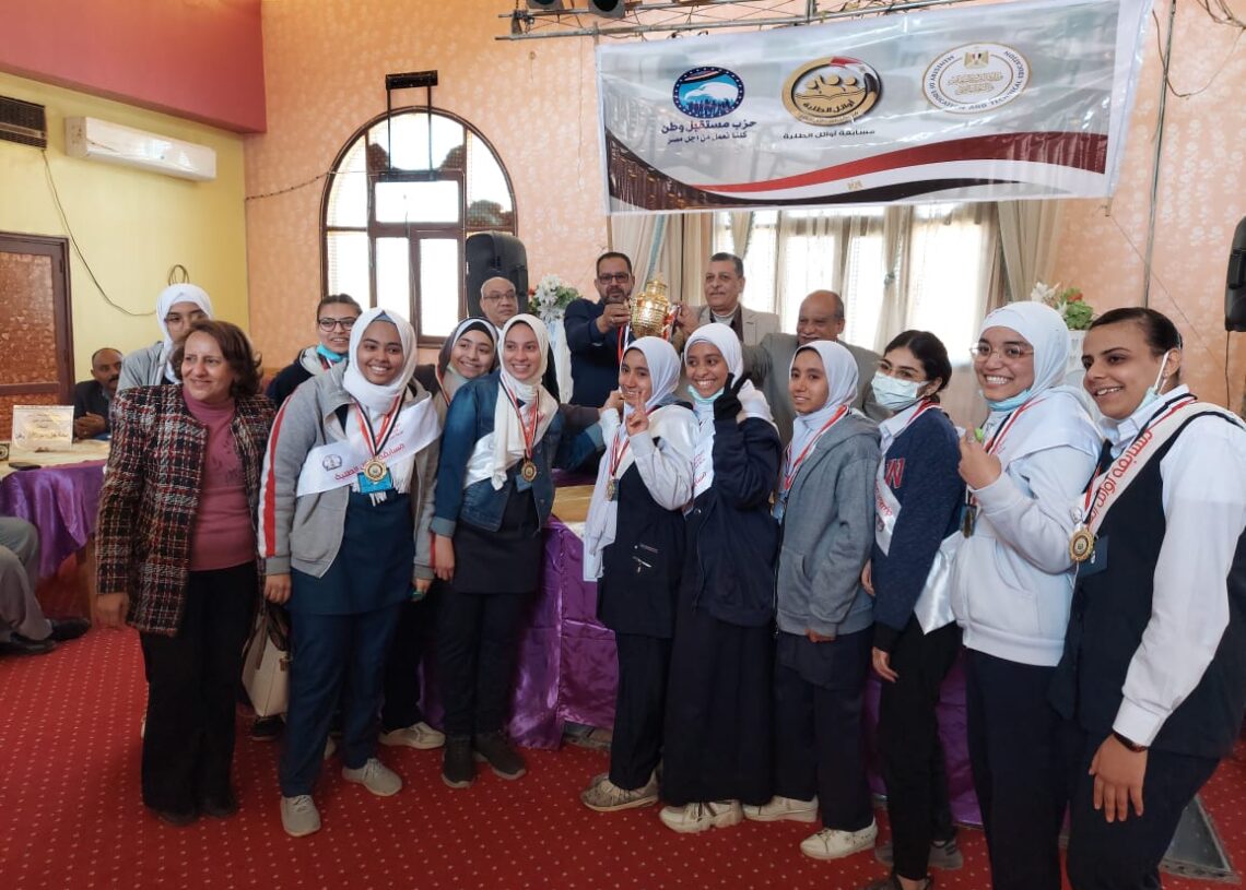 وكيل تعليم أسوان يشهد نهائى مسابقة أوائل الطلبة "للمرحلة الثانوية" 19 - جريدة المساء