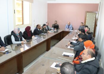 الدراسات العليا تبحث إجراءات رفع ملف جامعة سوهاج على موقع تايمز العالمي 25 - جريدة المساء