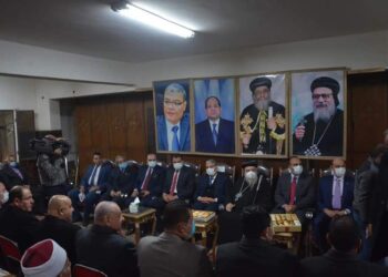 محافظ المنيا يقدم تهنئة عيد الميلاد المجيد في مطرانيات وكنائس 3 مراكز 35 - جريدة المساء