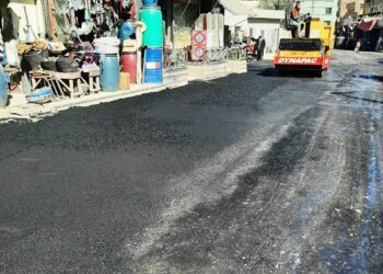 رصف شارعي " خور الساحل والري " بمدينة البلينا بتكلفة 1.5 مليون جنيه 22 - جريدة المساء