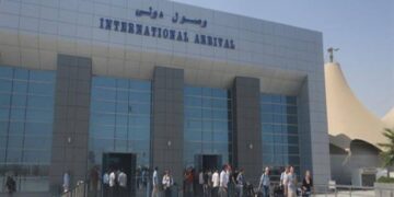 مطارا الغردقة ومرسى علم يستقبلان 10 الأف سائح 2 - جريدة المساء مطارا الغردقة ومرسى علم يستقبلان 10 الأف سائح 1 - جريدة المساء