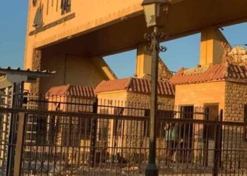 جمارك السلوم والقاهرة تضبط محاولة تلاعب واستبدال لسيارة جديدة مفرج عنها مؤقتا بأخرى قديمة 29 - جريدة المساء