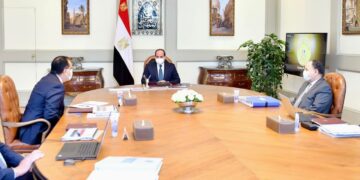 الرئيس يقرر رفع الاحد الأدنى للأجور إلى 2700 جنيه 2 - جريدة المساء الرئيس يقرر رفع الاحد الأدنى للأجور إلى 2700 جنيه 1 - جريدة المساء