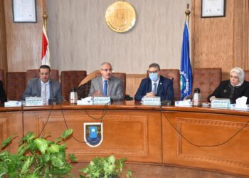 "أوميكرون" يرفع حالة الطوارئ بجامعة قناة السويس 24 - جريدة المساء