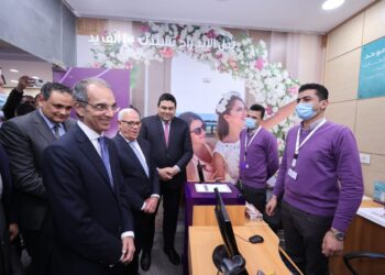 افتتاح 3 مكاتب بريد ومركزين لمبيعات خدمات الشركة المصرية للاتصالات ببورسعيد 27 - جريدة المساء