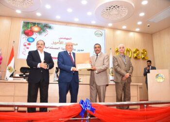 مجلس تنفيذى مطروح يكرم العاملين المتميزين  17 - جريدة المساء