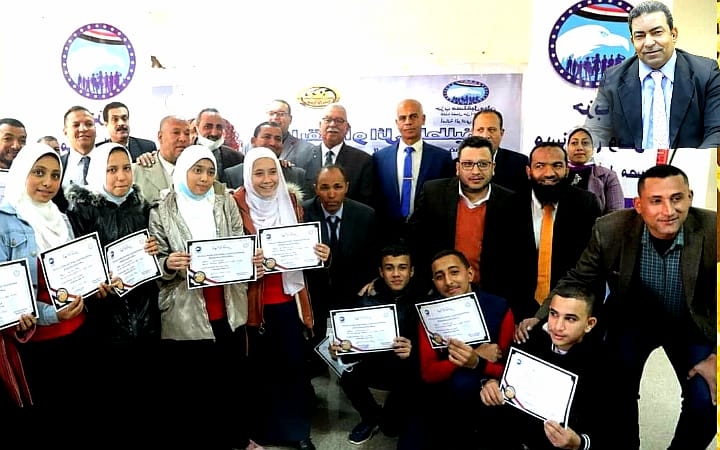 "الهنداو الإعدادية" .. أول المحافظة فى مسابقة أوائل الطلبة بالخارجة 19 - جريدة المساء