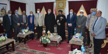 محافظ الوادى الجديد يزور كنيسة السيدة العذراء للتهنئة بعيد الميلاد المجيد 1 - جريدة المساء