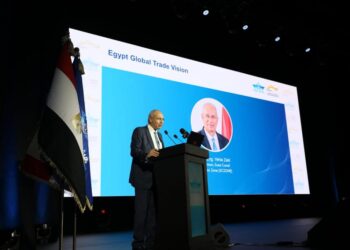 اقتصادية قناة السويس:إطلاق خدمات تموين السفن بالمنطقة الاقتصادية ومشروعات صناعة الهيدروجين الأخضر قريباً 24 - جريدة المساء