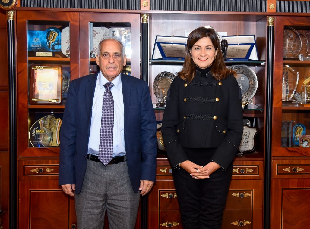 وزيرة الهجرة بدأت المقابلات مع علماء مصر بالخارج 19 - جريدة المساء