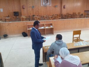 استمرار أعمال الامتحانات بكلية الحقوق بقنا وسط تطبيق كامل للإجراءات الإحترازية 115 - جريدة المساء