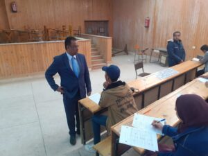 استمرار أعمال الامتحانات بكلية الحقوق بقنا وسط تطبيق كامل للإجراءات الإحترازية 119 - جريدة المساء