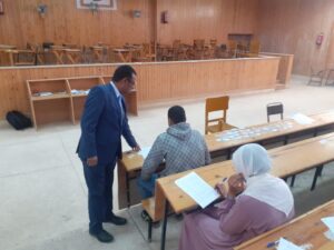 استمرار أعمال الامتحانات بكلية الحقوق بقنا وسط تطبيق كامل للإجراءات الإحترازية 117 - جريدة المساء