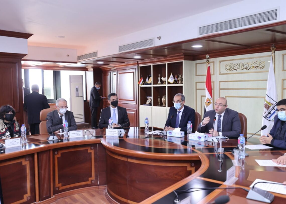 توقيع مذكرة تفاهم لتعزيز التنمية المجتمعية الرقمية لتدريب 3000 من أبناء بنى سويف 13 - جريدة المساء