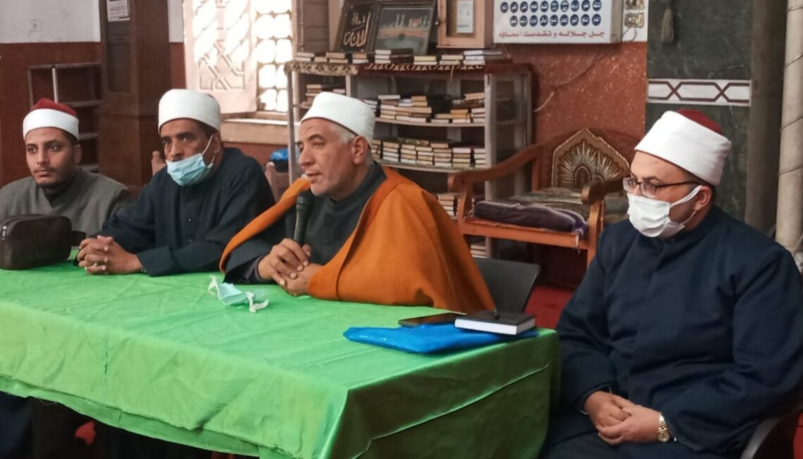 وكيل وزارة الأوقاف بالاسكندرية : الوقف عن العمل أو إنهاء الخدمة للمهملين 16 - جريدة المساء