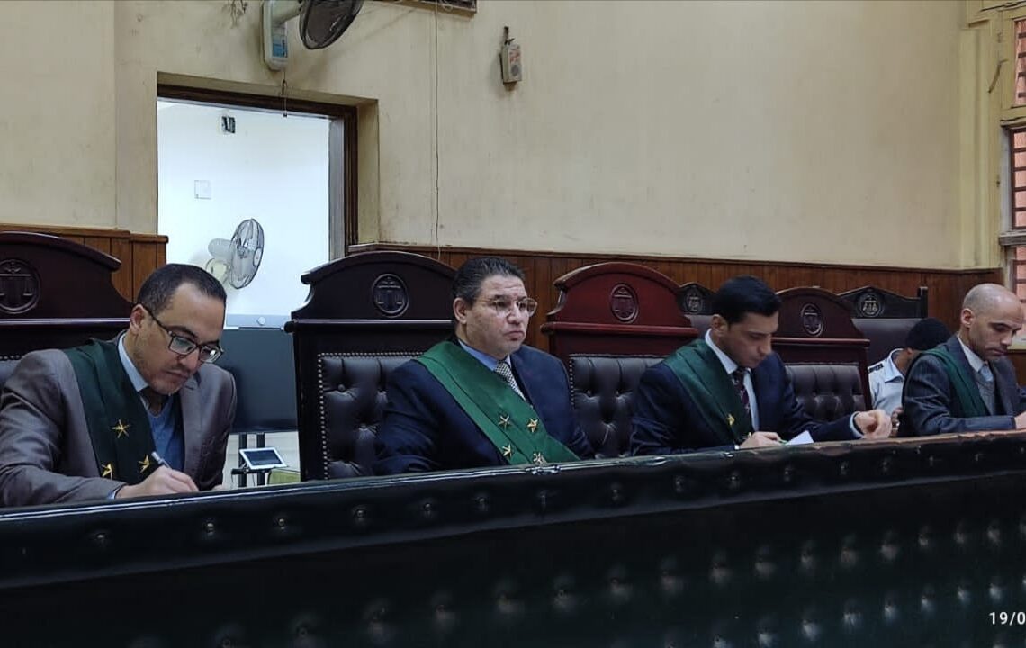 المؤبد للأشقاء الثلاثة والمشدد 10سنوات لاخرون قتلوا وأصابوا 5 في المنيا 26 - جريدة المساء المؤبد للأشقاء الثلاثة والمشدد 10سنوات لاخرون قتلوا وأصابوا 5 في المنيا 25 - جريدة المساء