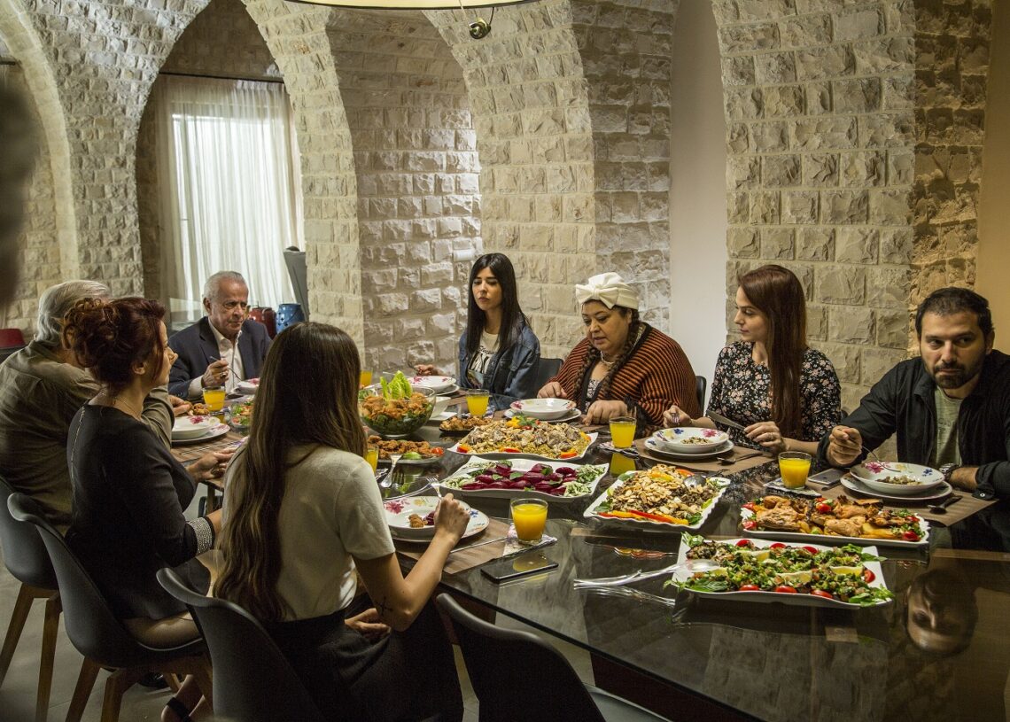 قصة حب يحضنها القصر الملعون.. تعرف على مواعيد مسلسل "ما فيي" 19 - جريدة المساء قصة حب يحضنها القصر الملعون.. تعرف على مواعيد مسلسل "ما فيي" 18 - جريدة المساء