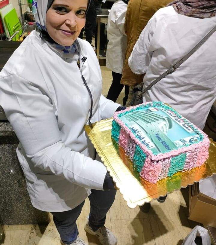 الشيف أميرة العبد تقدم طريقة عمل تورتة سفينة الطهاة 17 - جريدة المساء