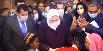 وزيرا "التضامن" و"الشباب" يفتتحا دورة جديدة لمعرض "ديارنا للحرف اليدوية" 1 - جريدة المساء