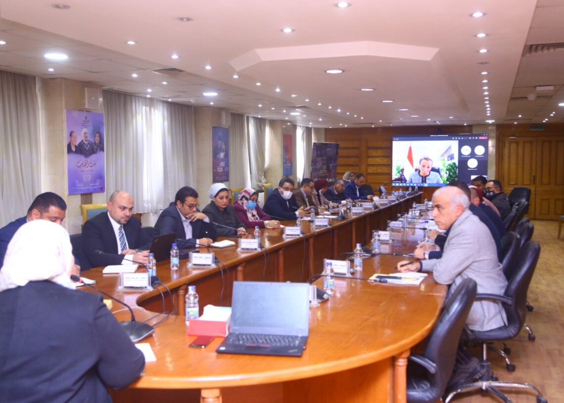 وزيرتا التضامن والبيئة تبحثان استعدادات منظمات المجتمع المدنى لمؤتمر التغير المناخي 17 - جريدة المساء