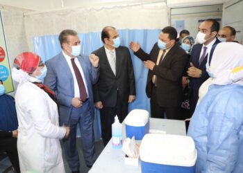 محافظ المنوفية ومساعد وزير الصحة يدشنان أول حملة للتطعيم ضد فيروس كورونا 20 - جريدة المساء