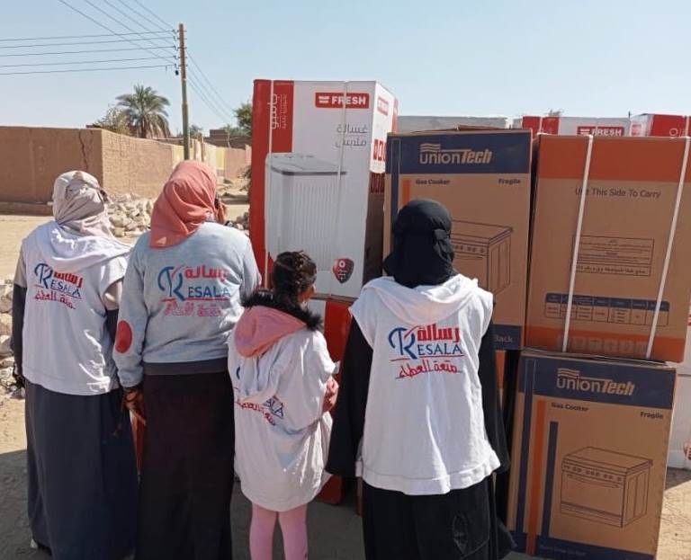 مبادرة الناس لبعضهم تواصل سلسلة نجاحاتها برعاية متضررى السيول 17 - جريدة المساء