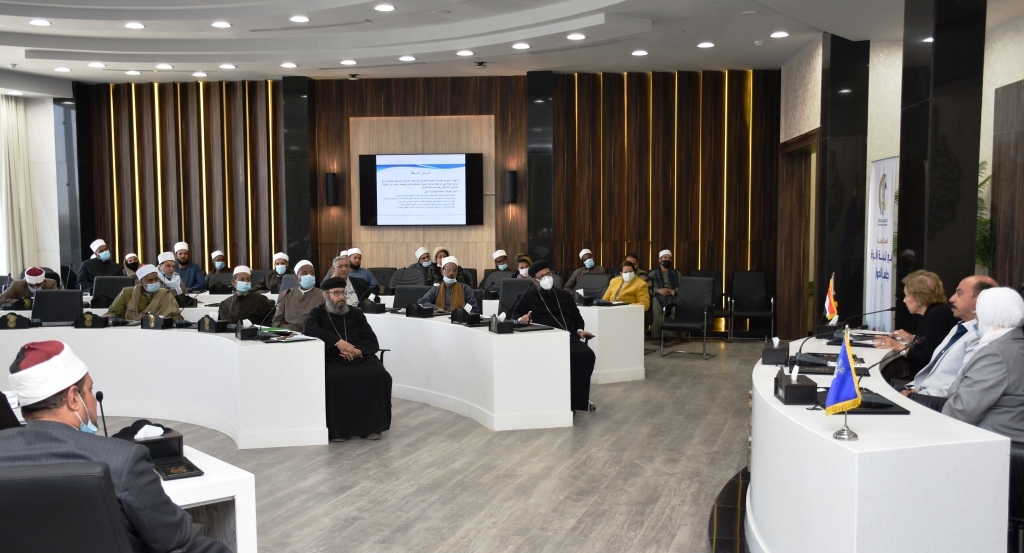 محافظ أسوان يشهد إفتتاح البرنامج التدريبى الخامس لإعداد الدعاة والقيادات الدينية 20 - جريدة المساء محافظ أسوان يشهد إفتتاح البرنامج التدريبى الخامس لإعداد الدعاة والقيادات الدينية 19 - جريدة المساء