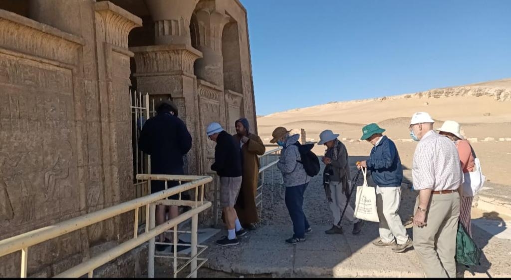 المناطق الأثرية بالمنيا تتزين بالوفود السياحية من دولتي روسيا وانجلترا 17 - جريدة المساء المناطق الأثرية بالمنيا تتزين بالوفود السياحية من دولتي روسيا وانجلترا 16 - جريدة المساء