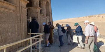 المناطق الأثرية بالمنيا تتزين بالوفود السياحية من دولتي روسيا وانجلترا 2 - جريدة المساء المناطق الأثرية بالمنيا تتزين بالوفود السياحية من دولتي روسيا وانجلترا 1 - جريدة المساء