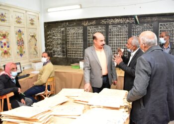 محافظ أسوان يتفقد لجان تقدير درجات وكنترول الشهادة الإعدادية 25 - جريدة المساء